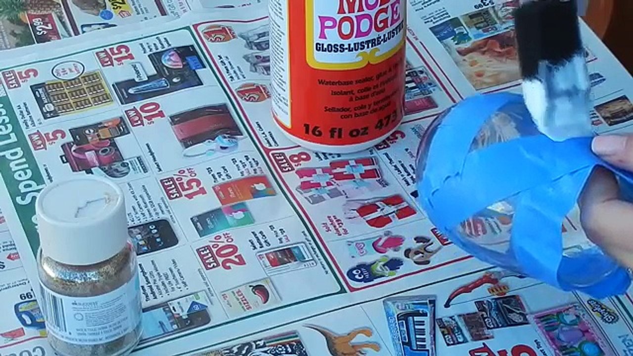 Tutorial DIY Glitter Wine Glasses