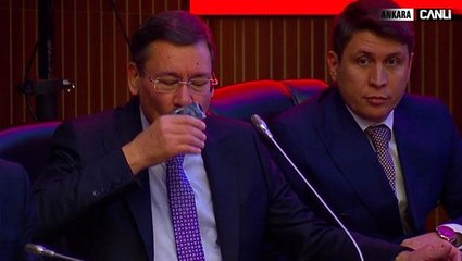 Ankara'da Gökçek Dönemi Bitti: Erdoğan'ın Emrine Uyuyorum, Görevi Bırakıyorum