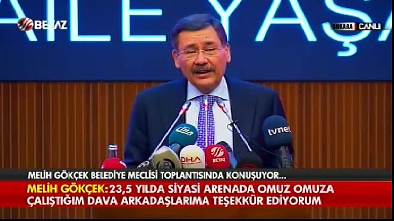 Melih Gökçek'in istifa arından okuduğu dua