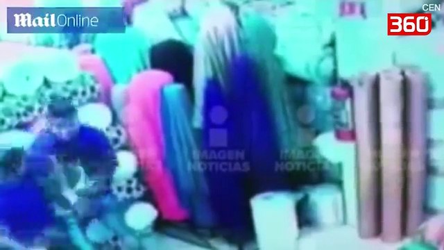 Punetoret vrasin shefen e tyre sepse nuk donin te merrnin urdhera nga nje femer (360video)