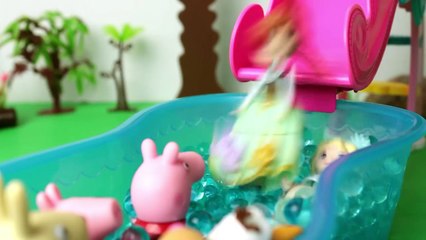 Frozen e Peppa Pig Portugues: Piscina de bolinhas ORBEEZ Novas Historias da Familia Peppa Pig Brasil