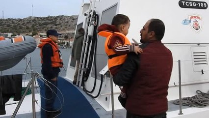 Çeşme'de 104 Göçmen Yakalandı