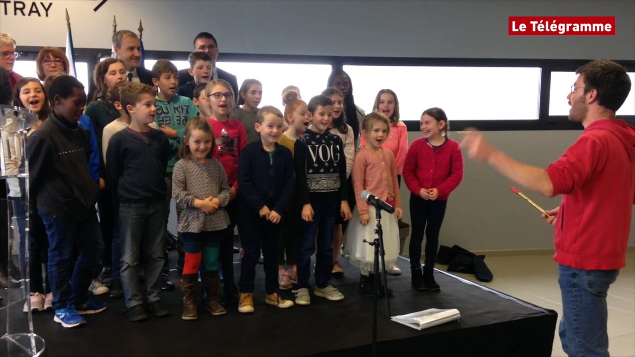 Festival du livre : des jeunes Carhaisiens ont entonné la chanson corse "Libertà"