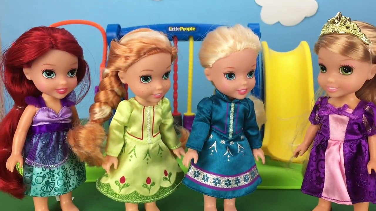 Frozen Elsa Toddler is Sick and Sneezes on Frozen Anna and Ariel! Plus Descendants, Maleficent