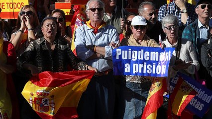 Madrid'te birlik yanlıları gösteri düzenledi