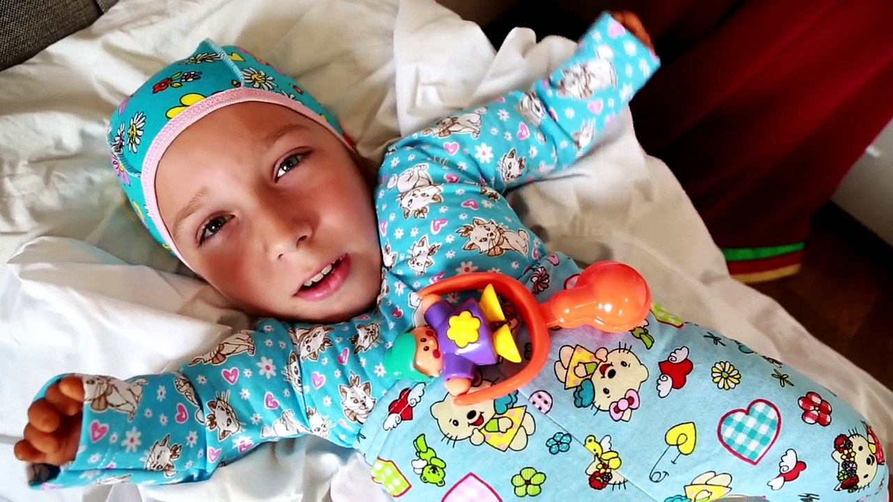 Маша из мультфильма Маша и Медведь капризный малыш Все серии Bad Baby играем в доктора