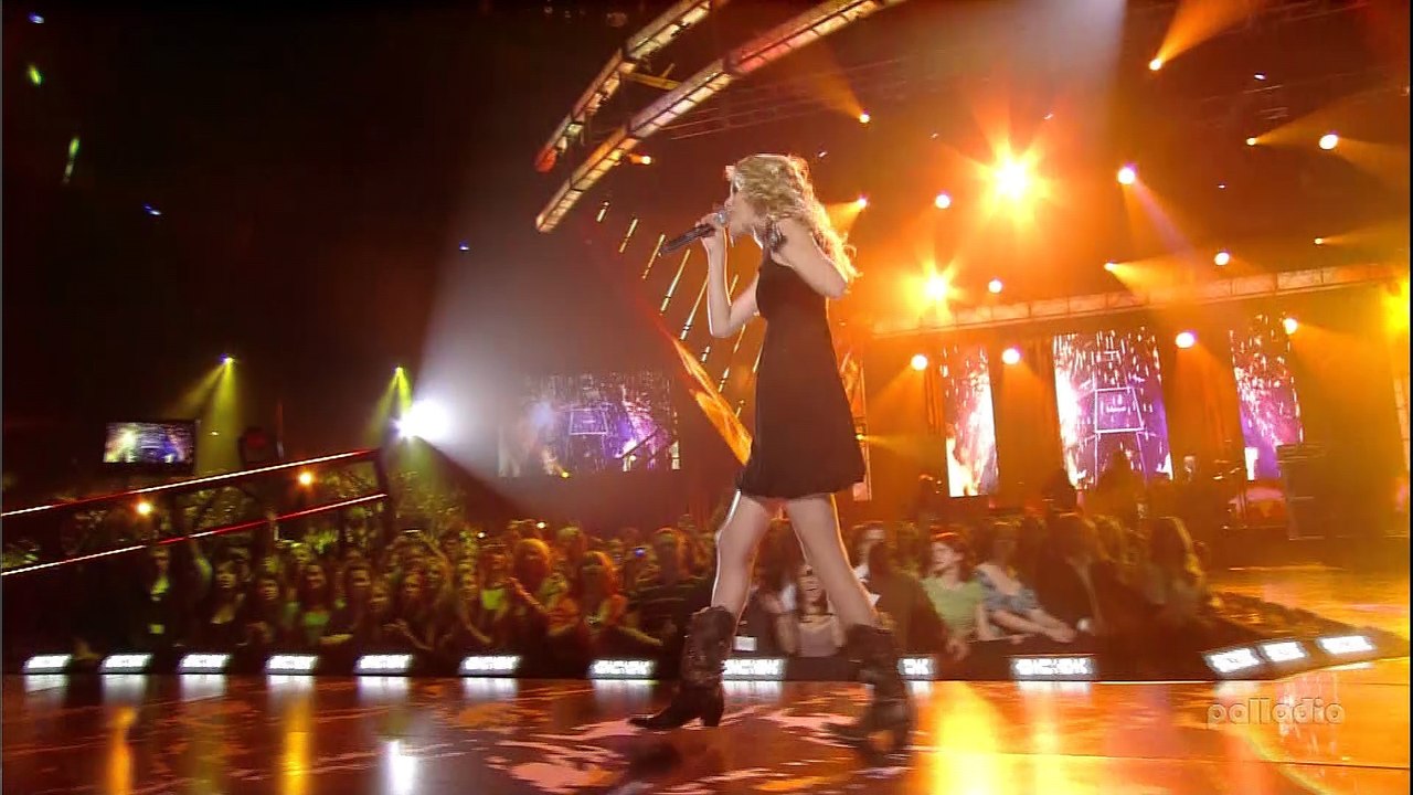 CMT Music Award (2008) - Picture To Burn