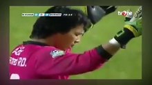 شاهد لاعب كرة قدم كالطلقه