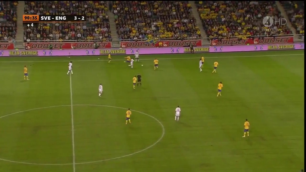 Énorme but acrobatique de Zlatan Ibrahimovic face à l'Angleterre