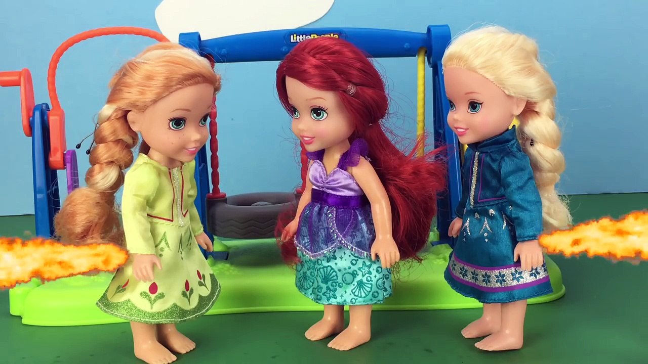 Frozen Elsa and Anna Fire Farts! With Little Mermaid Ariel Plus More!