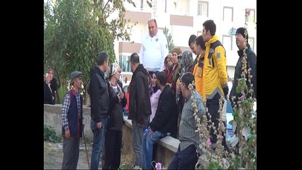 Evleri yanan çift, yangını çaresiz bakışlarla izledi