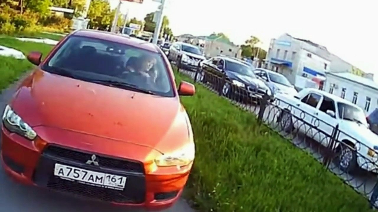 FUNNY WOMEN DRIVERS, EPIC WOMEN DRIVING FAILS 2017