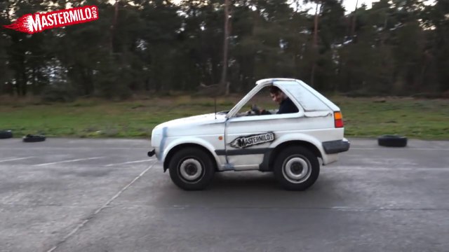 Test d'une voiture Golf Volkswagen coupée en 2 et soudée !