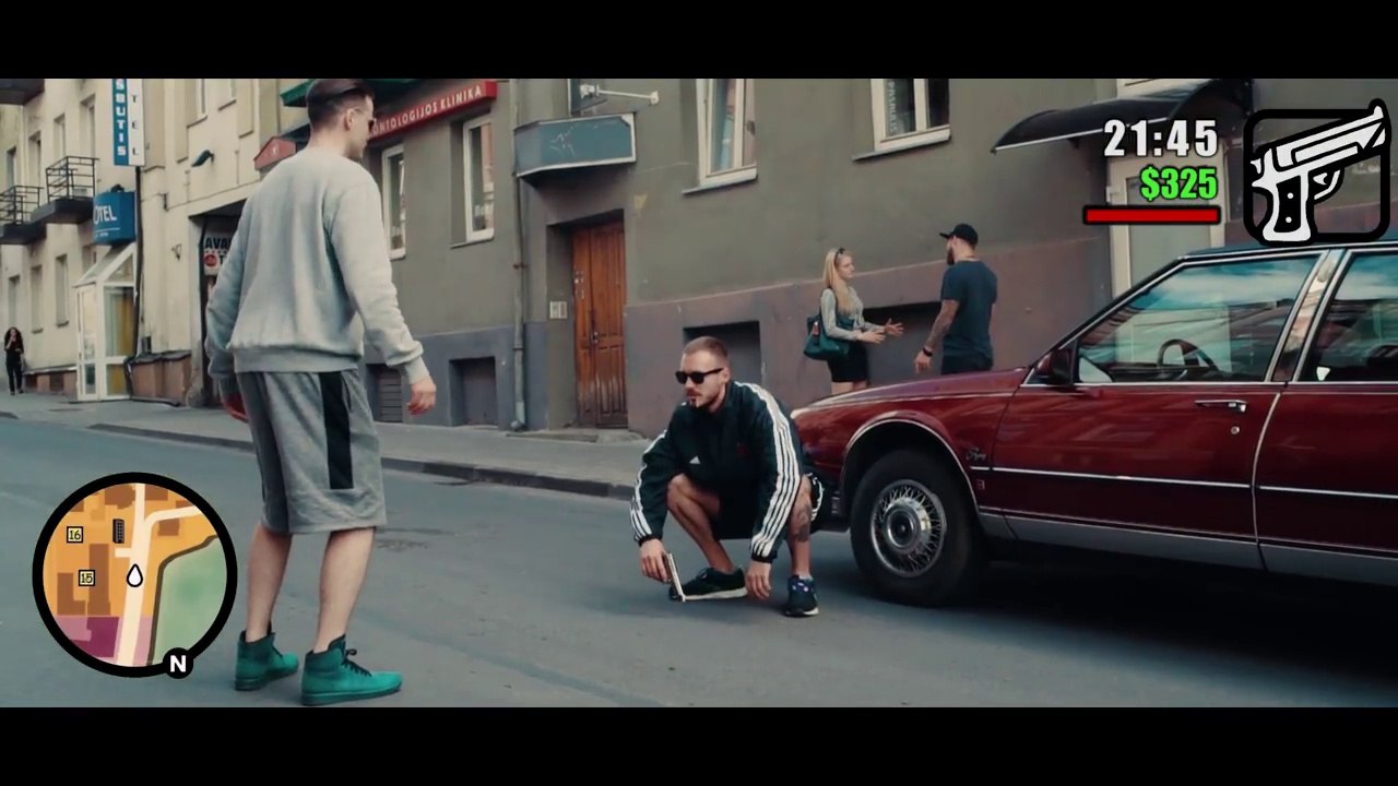 Une mission GTA en vrai !! Parodie hilarante pour un Barbier en Lituanie !