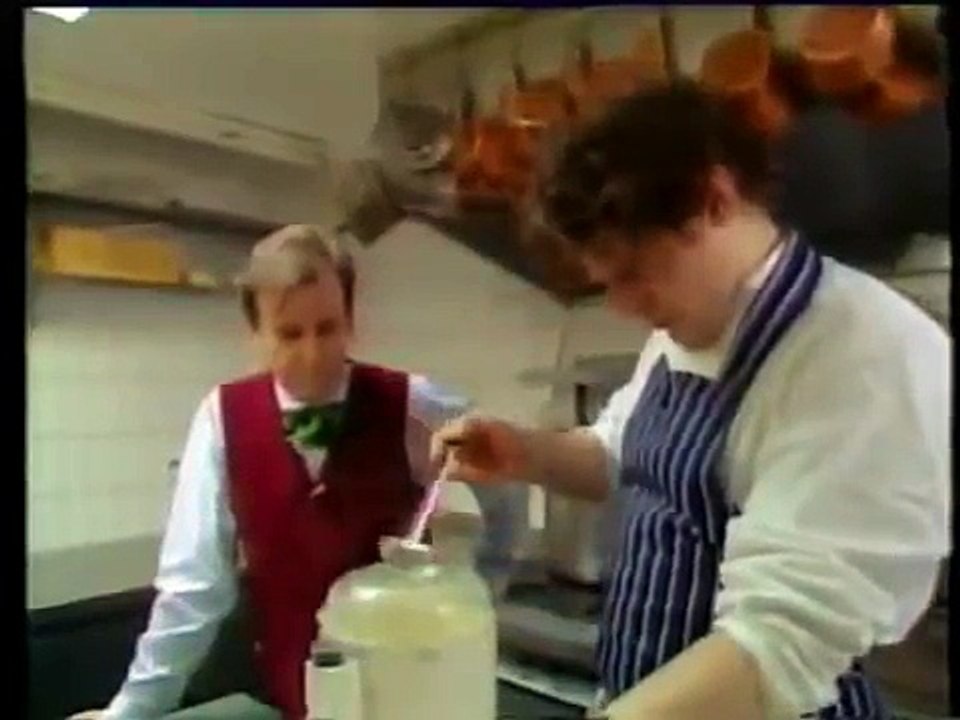 MARCO PIERRE WHITE WITH A YOUNG GORDON RAMSAY AND KEITH FLOYD MUST SEE!!!!!