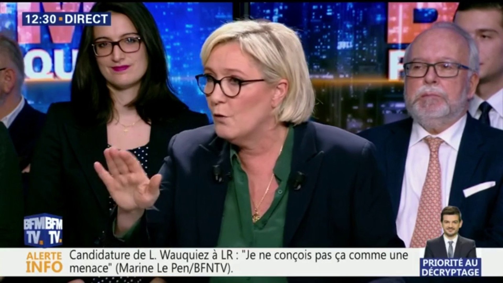 Macron, ça le fait rire qu'on fume du cannabis dans des quartiers  criminogènes", dit Le Pen - Vidéo Dailymotion