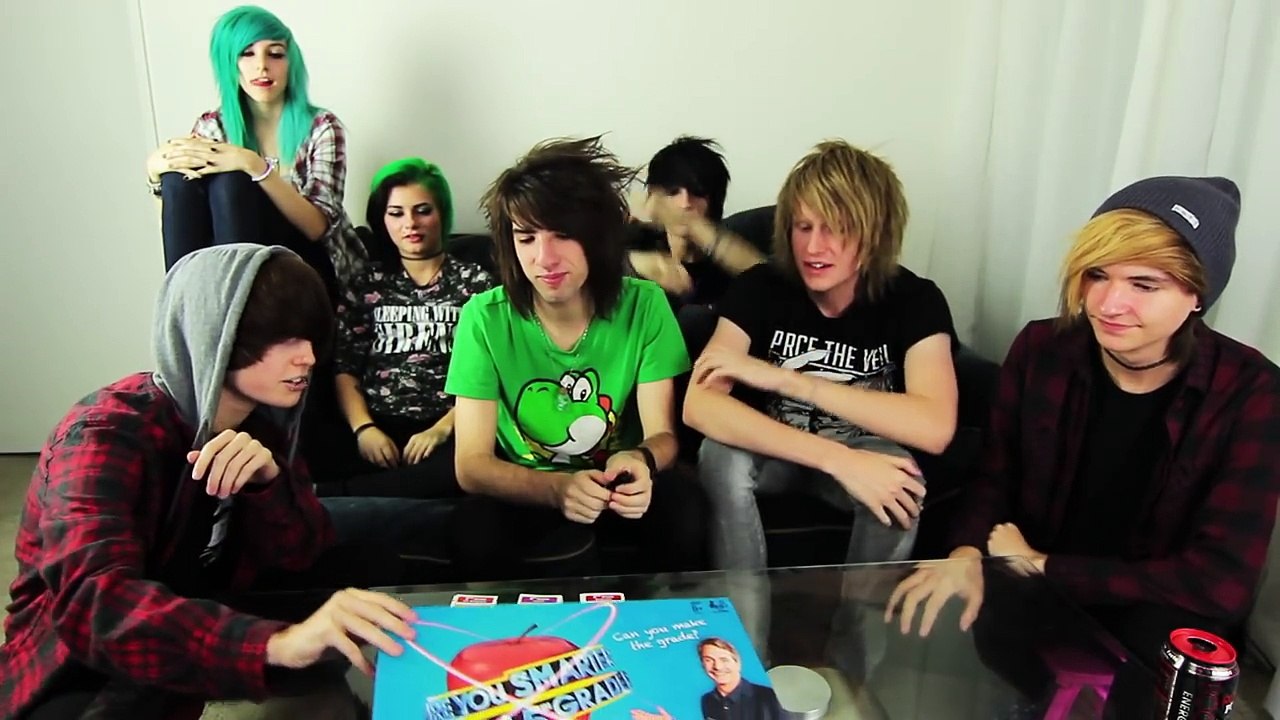 Are We Smarter Than A 5th Grader? || 7/7 MyDigitalEscape