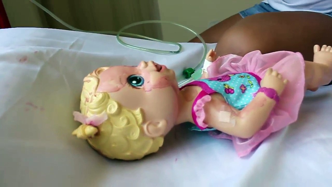 Baby Alive fica Internada no Hospital!