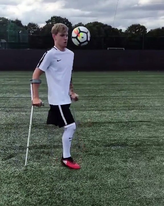 ball is life... ⚽️ #noexcuses @jay_tregaskiss94