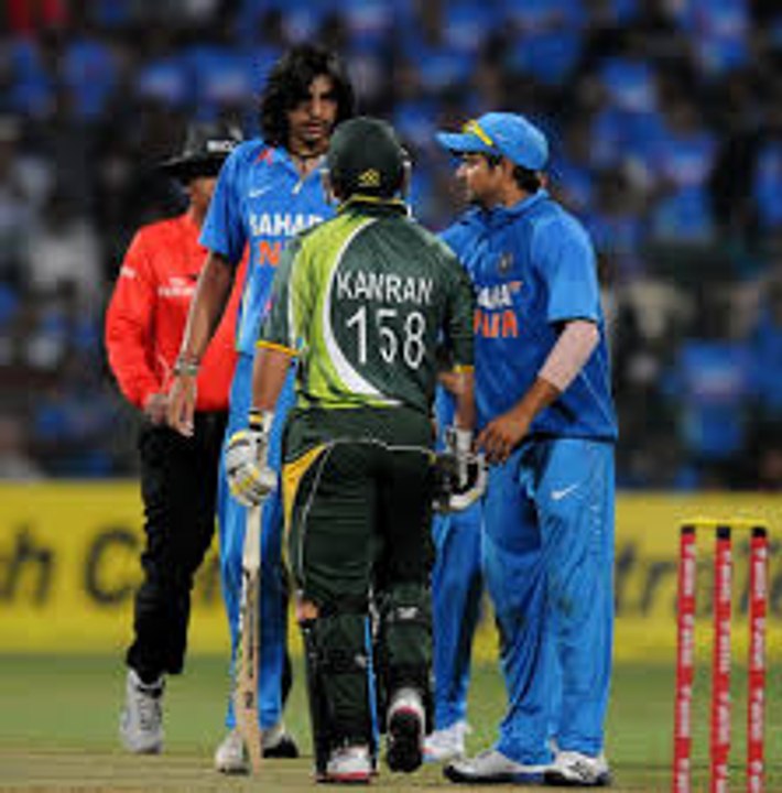 Cricket History Fight Face to Face