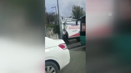 Atatürk Sevgisi, Afişinin Kirlenmesine Bile İzin Vermedi