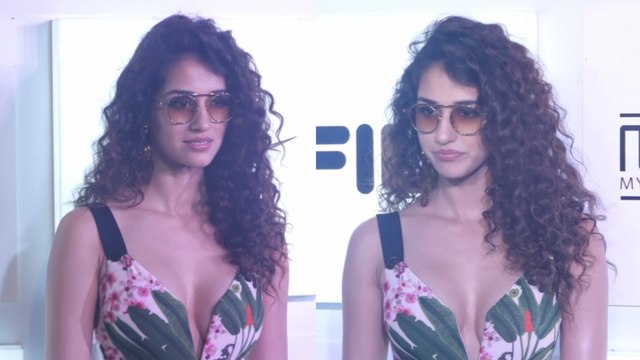Disha Patani Showing Beautiful Assets At The Red Carpet of Pub Crawl By Myntra Sneaker Club