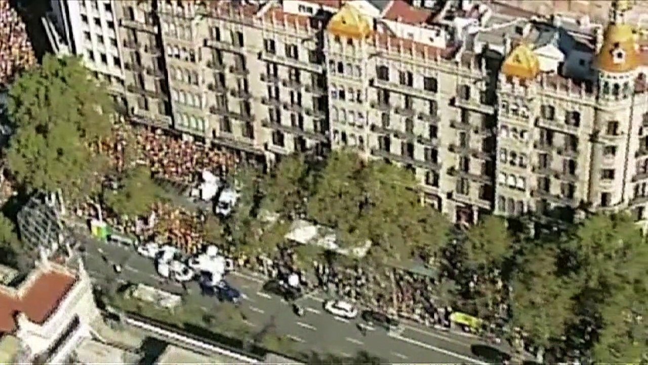 Massenproteste in Barcelona gegen Unabhängigkeit