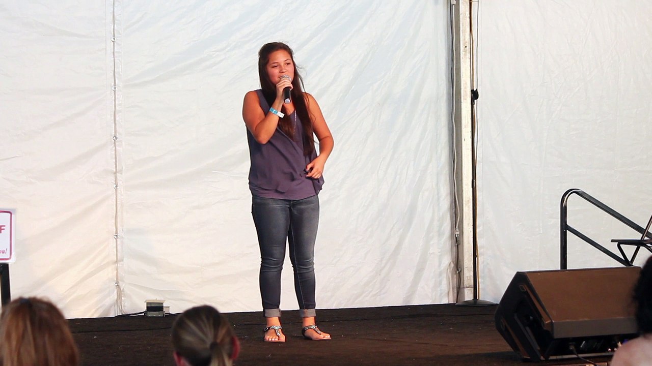 Cassie Gonzalez sings 'How Great Thou Art' Elvis Week 2017