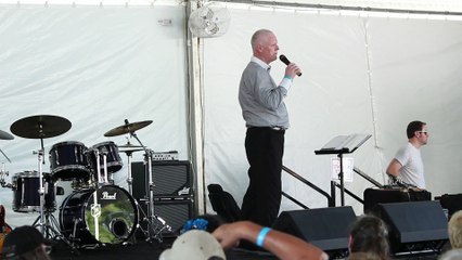 Chris Drummond sings 'Starting Today' Elvis Week 2017