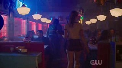Riverdale 2x02 Betty and Jughead kiss at Pops (2017) HD