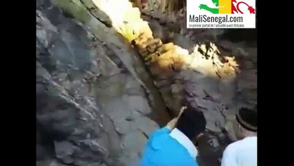 Miracle: en Chine, une source d'eau coule seulement si le Coran est récité.Regardez!