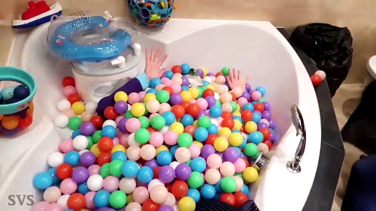 RECKLESS JOKER Crushes BABY Gumball Surprise Car! w/ Spiderman Frozen Elsa Hulk Bubble Gum Superhero