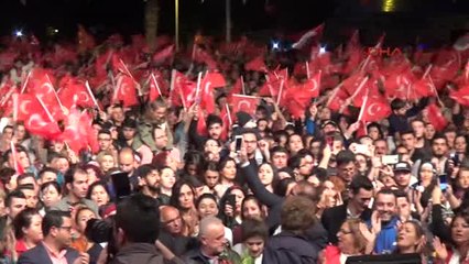 Antalya Mustafa Sandal Kendisini Tiye Aldı