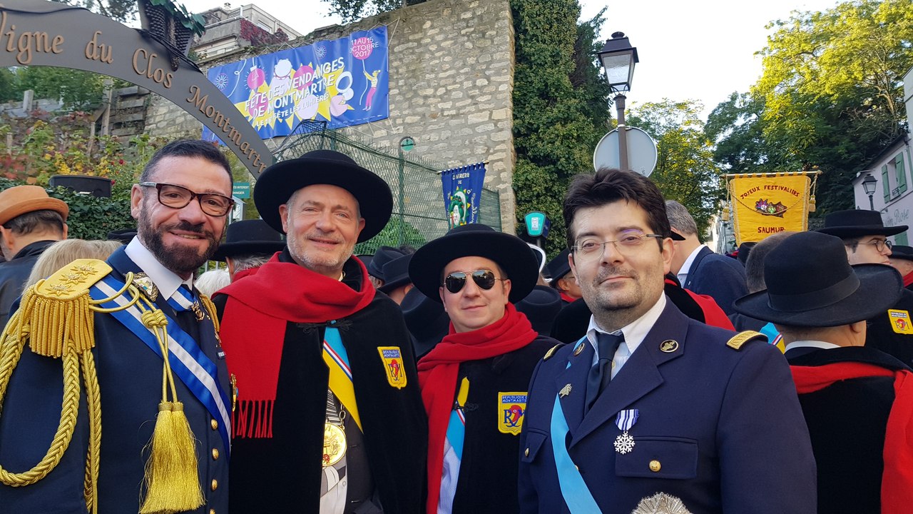 La MicroFrancophonie assiste à la Fête des Vendanges 2017 en République de Montmartre
