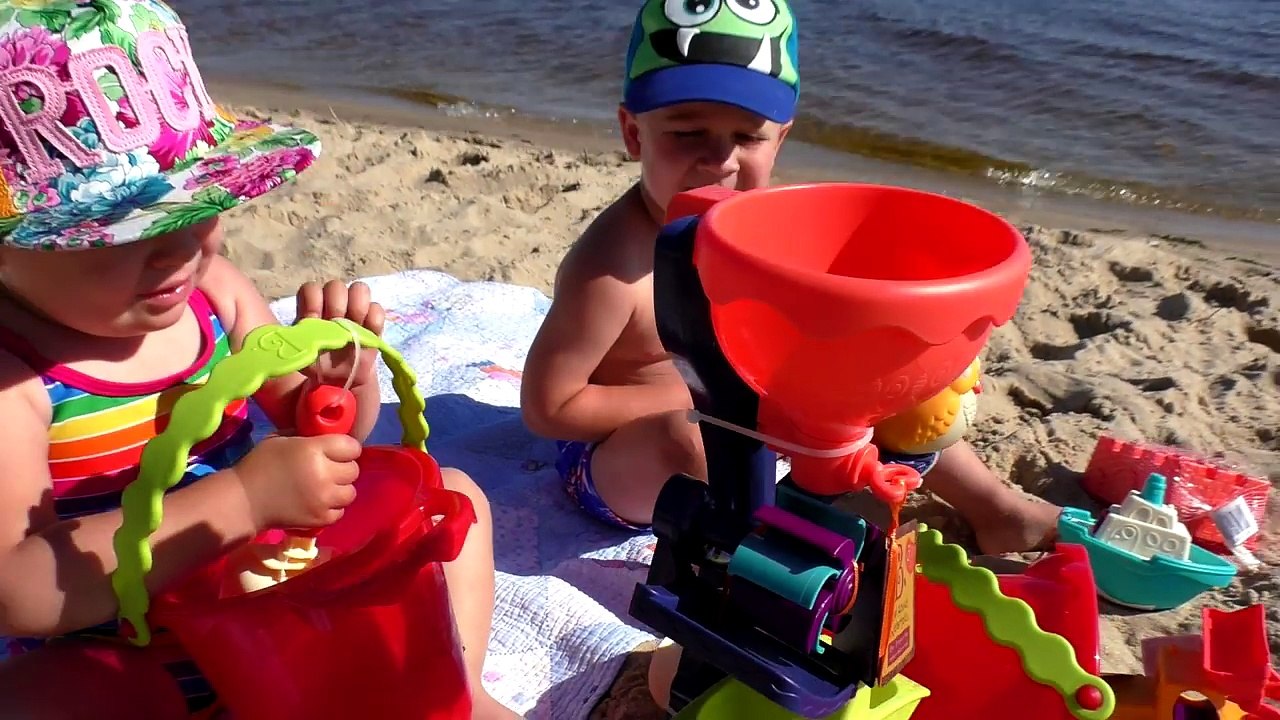 ★ ЕДЕМ на ПЛЯЖ Тестируем Игрушки Баттат Видео Для Детей Go to the beach Unboxing Surprise Battat