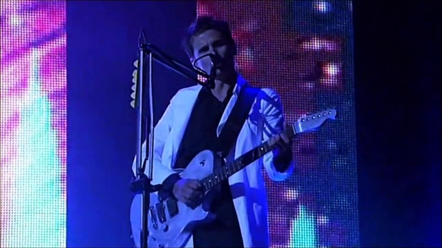 Muse - Blackout, Glastonbury Festival, 06/27/2004