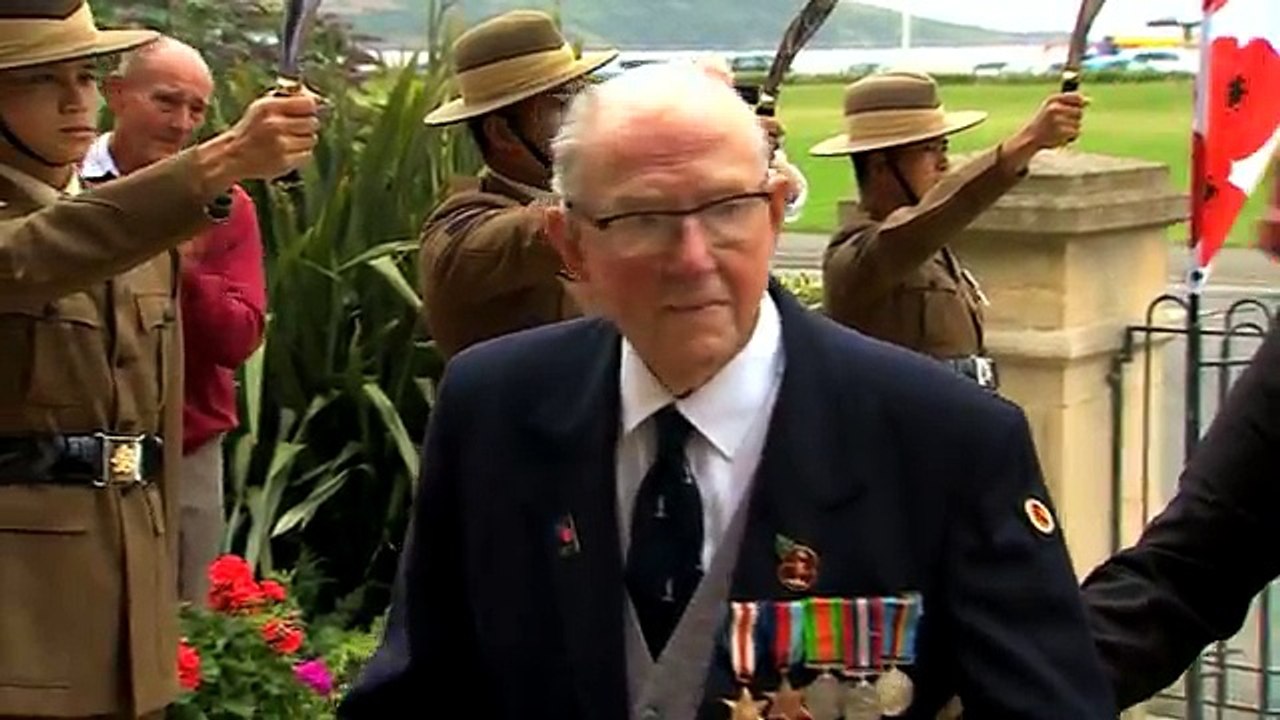 101 year old skydiver jumps into the record books-qPVaxI8KaOM