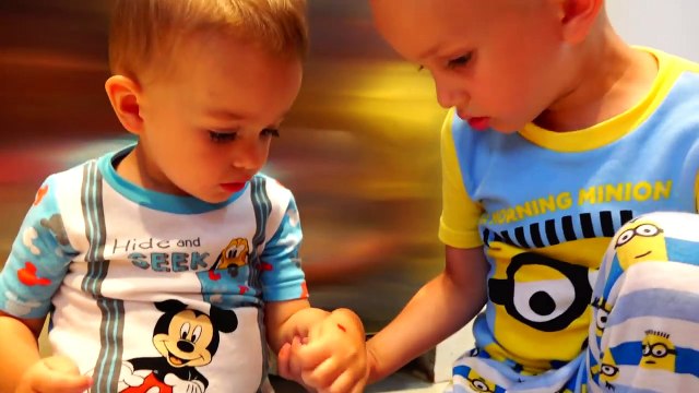 BAD KIDS & GIANT SPIDER Johny Johny Yes Papa Nursery Rhymes Song & Learn Colors for Children-CSS5Jb0I1IM