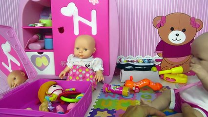 Rutina de noche de la bebé Ana que hace caca o popo sola en el baño Mundo Juguetes vídeos de juguete