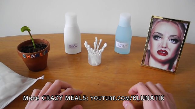 Eating dirty Q-tips and cotton balls!! Kluna Tik Dinner #39 _ ASMR eating sounds no talk-lxdBQ6wT0Hw