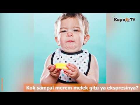 Foto Ekspresi Balita Yang Sangat Menggemaskan Saat Mencicipi Lemon Ini Lucu Banget