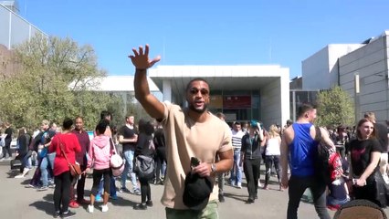 FRAUEN ANSPRECHEN MIT MANUELLSEN TEXTEN