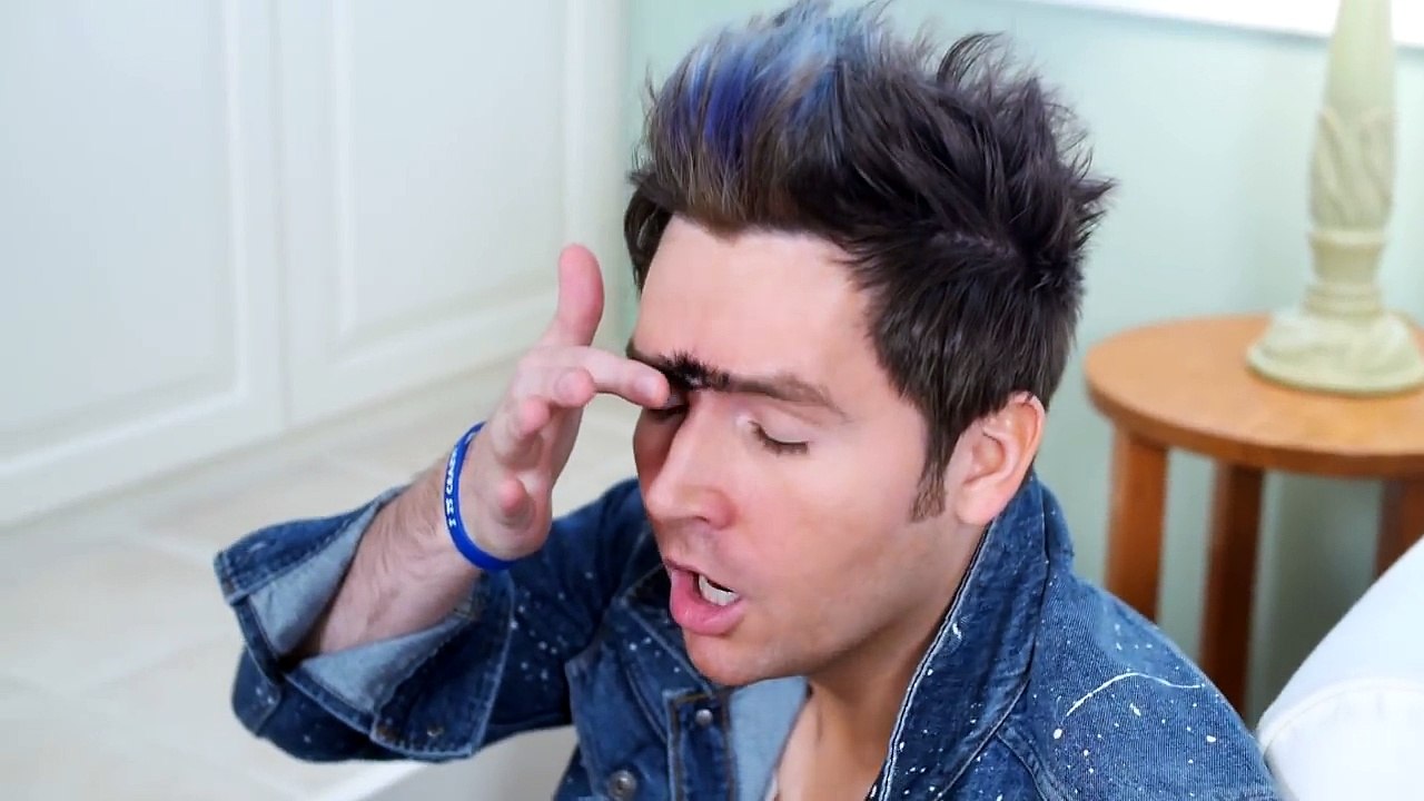 SHAVING BIGGEST UNIBROW!