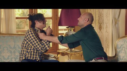 لما ظابط يقولك " هعلق امك في القسم هترد عليه ازاي  " اتعلم من عميرة  مسخرة - الطبال