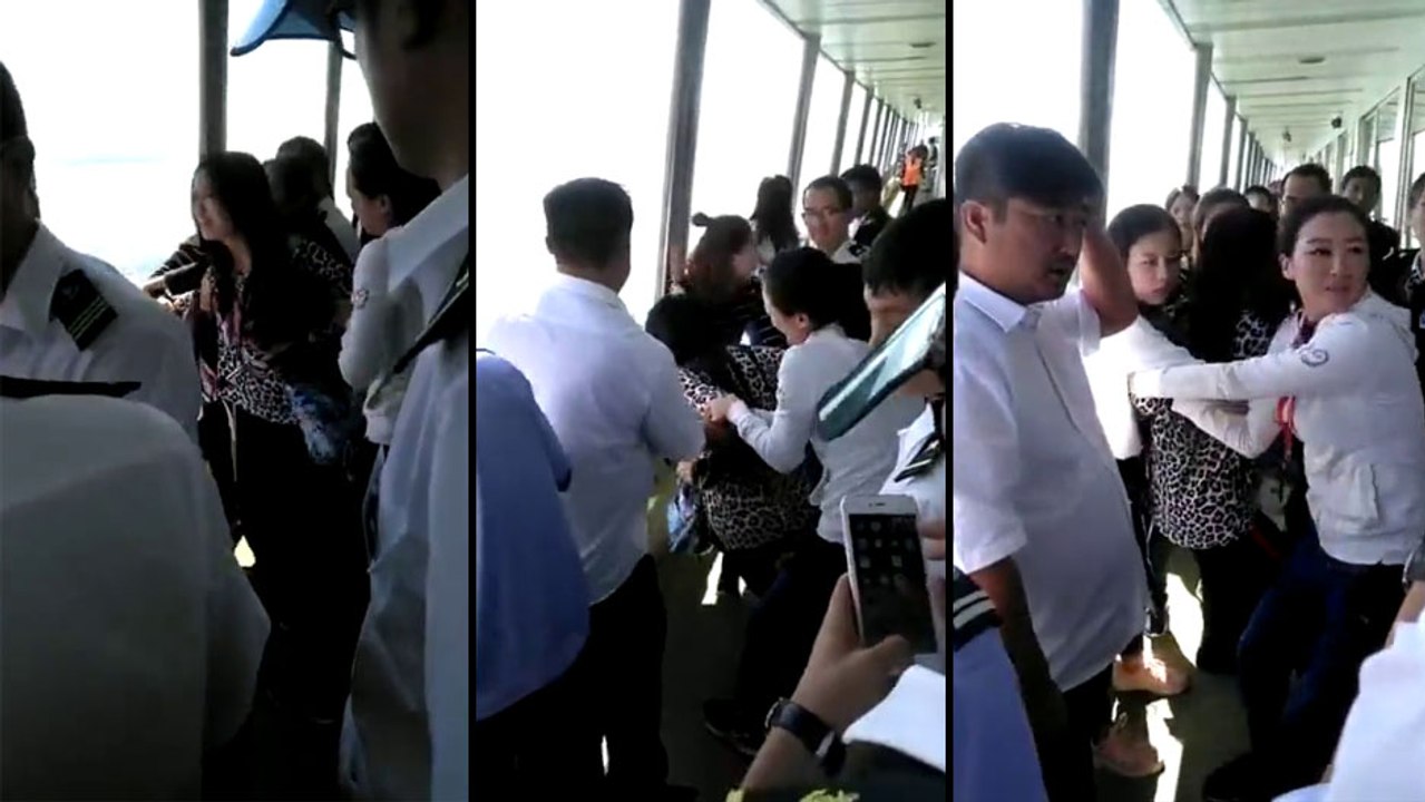 Une chinoise veut sauter d’un bateau après avoir fait tomber son téléphone dans l’eau