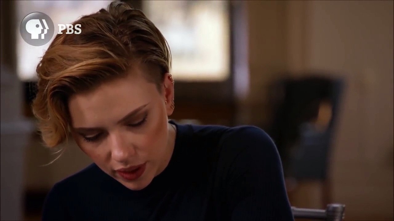 Scarlett Johansson rompe a llorar al descubrir la historia de sus antepasados
