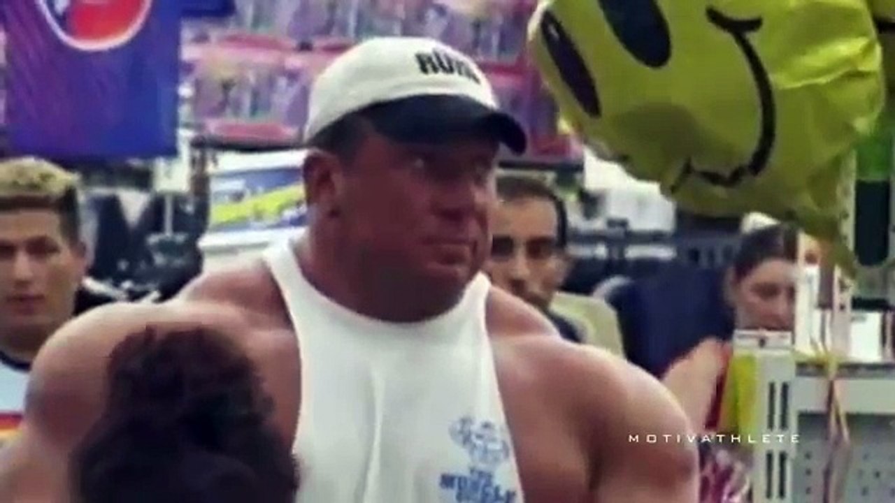 Real Life Giant Markus Ruhl - Biggest Bodybuilder Ever Training & In Public