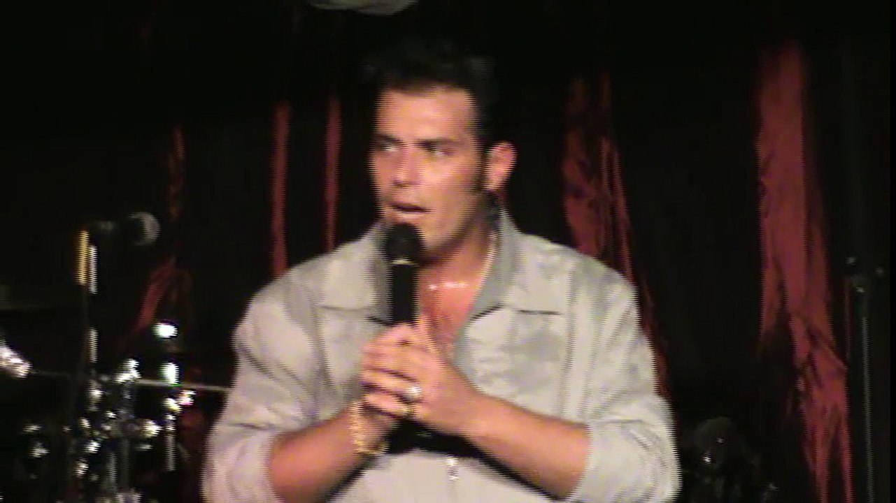 Franz Goovaerts sings 'Don't Cry Daddy' Dad's P...