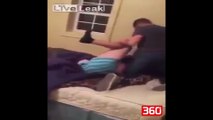 Zbulon gruan ne krevat me nje tjeter, shikoni se cfare i ben dashnorit (360video)