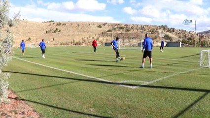 Evkur Yeni Malatyaspor İyi Oyun Değil, Puan Peşinde